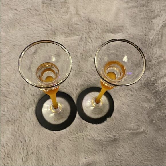 Gloria Vanderbilt Elegant Amber Glass Candle Holders (2) - Picture 5 of 7